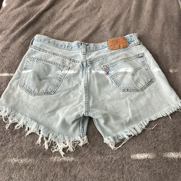Vintage 501 Levi Cut Off Shorts 5 Button Down 34W - Picture 3 of 11